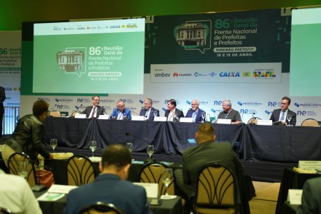 FNP apresenta proposta para financiamento do transporte durante 86ª Reunião Geral
