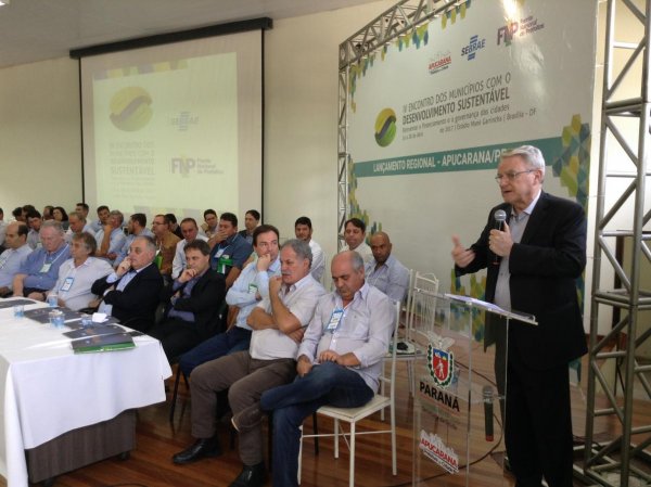 Presidente da FNP, Marcio Lacerda, dá detalhes sobre a programação do IV EMDS