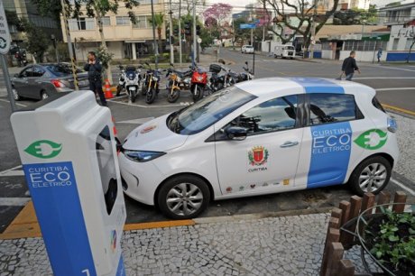 Curitiba desenvolve projeto de eletromobilidade pioneiro no Brasil