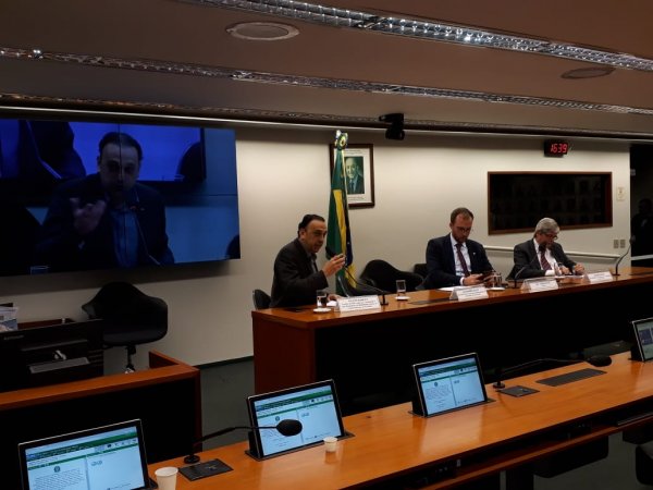 Prefeito de São José dos Campos debate serviço de transportes públicos