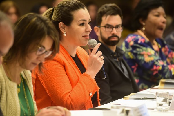 Prefeita de Palmas representa FNP no encontro da Rede Acesso Mais Seguro