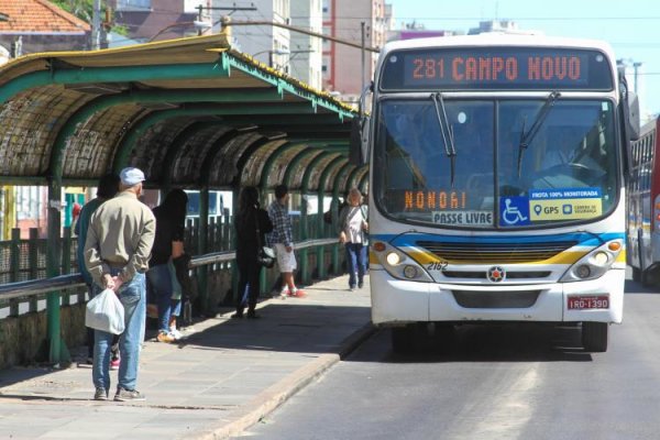  Sistema de transporte público está atuando com cerca de 20% da demanda e 60% de operação.